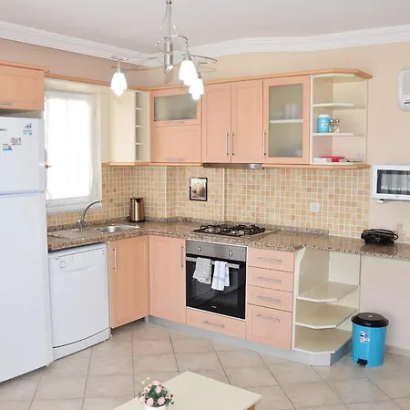 Apartman Thera 8 *